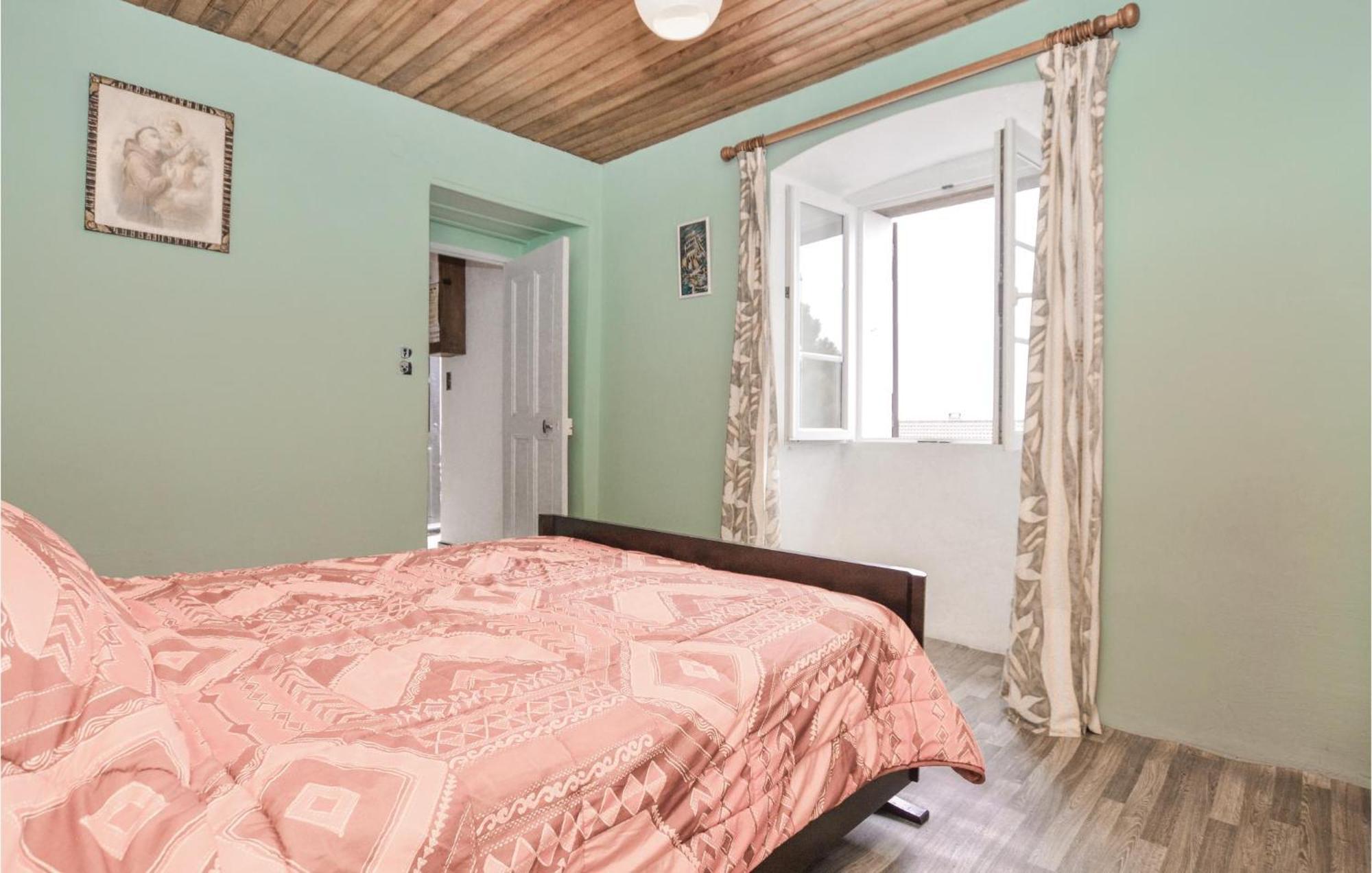 Lovely Apartment In Pietranera With Wifi Exterior photo