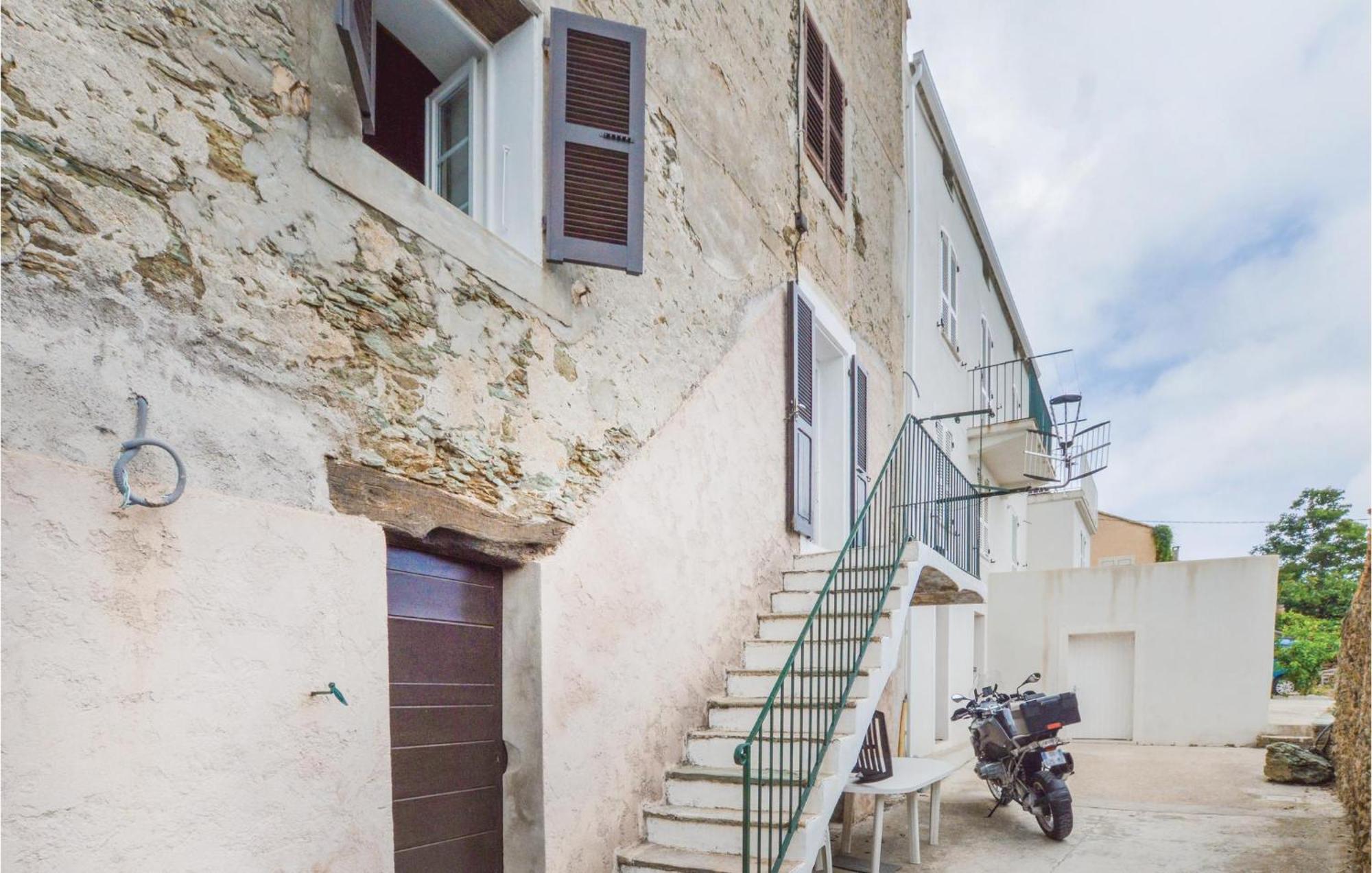 Lovely Apartment In Pietranera With Wifi Exterior photo